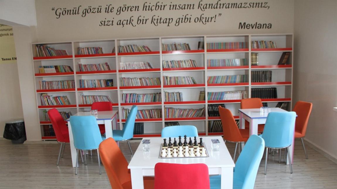 Okulumuzda Şehit Anısına Yaptırılan Kütüphane Hizmete Açıldı